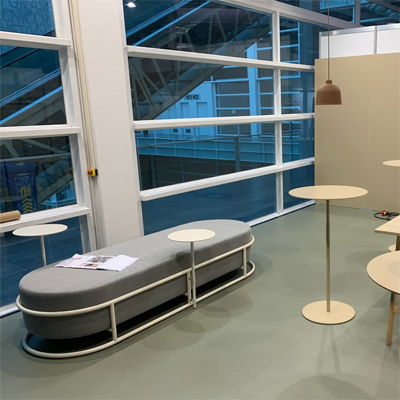 B ank Schwing Stoffbezug Kvadrat Brandschutzklasse B1und Edelstahlrahmen